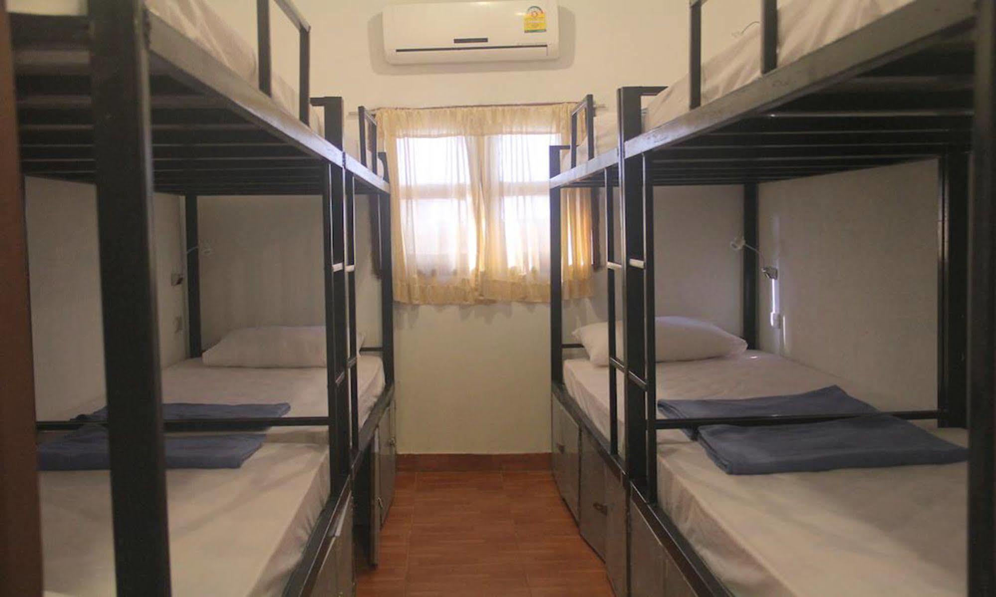 Lpq Backpackers Hostel Luang Prabang Exterior foto